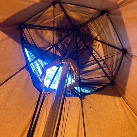 Luxusní stan Kleine Tipi Texel 't Horntje